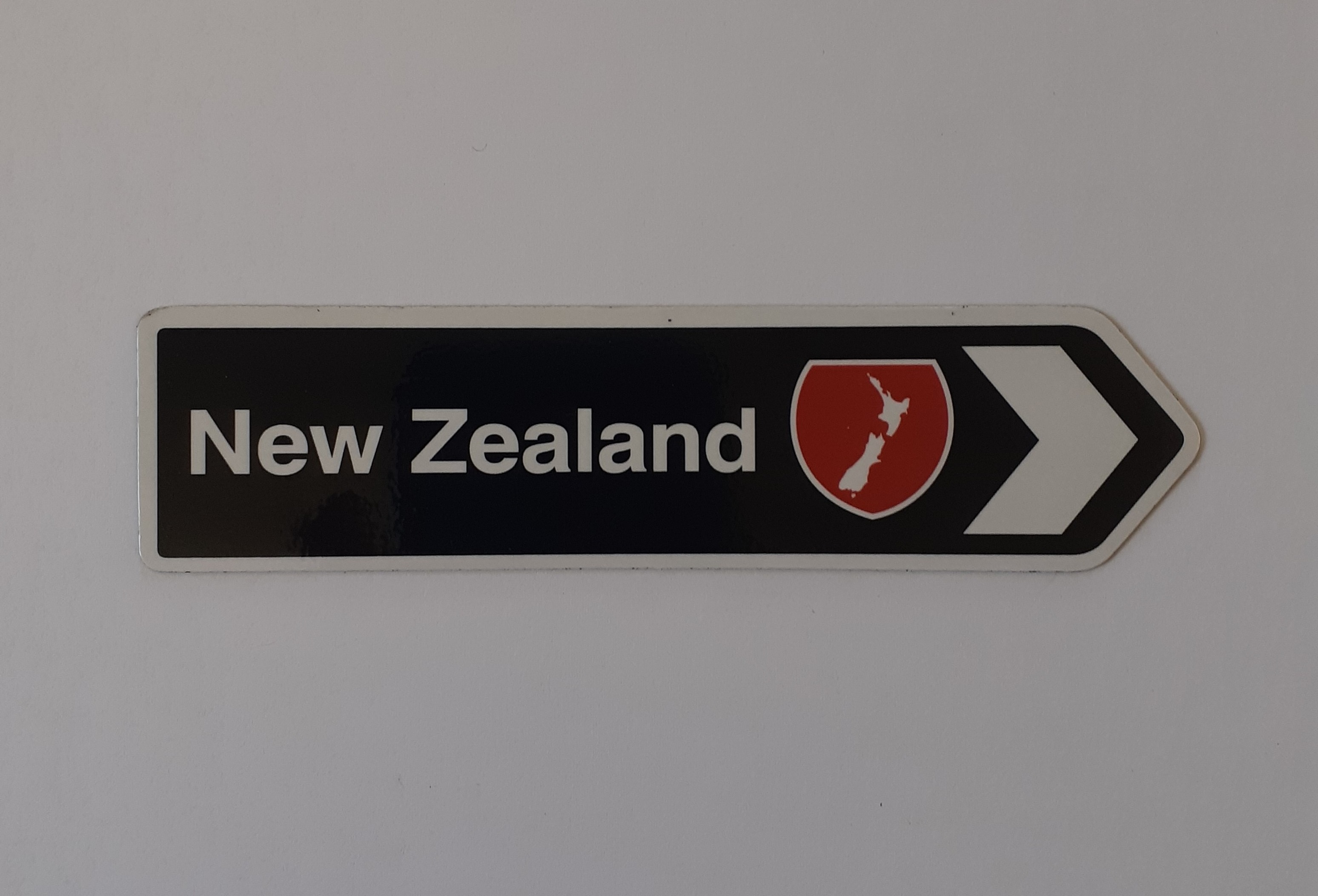 Fridge magnet - New Zealand Black